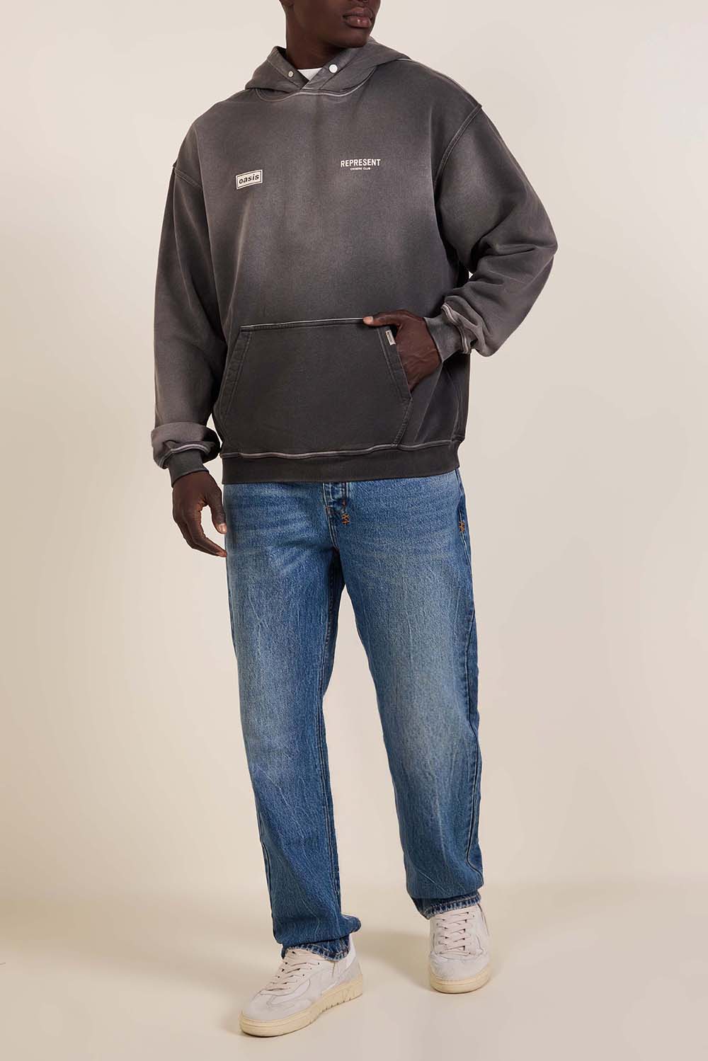 קפוצ'ון ריפרסנט x אואזיס